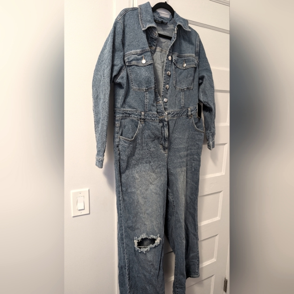 Eloquii Long Sleeve Denim Jumpsuit Sz 16 NWT